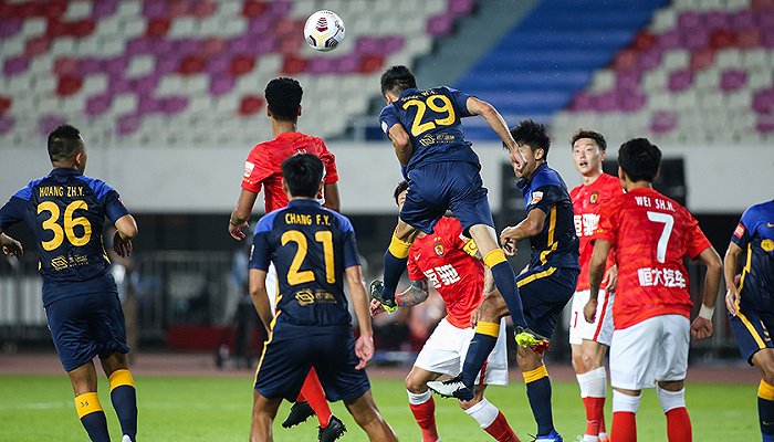 问鼎娱乐-关于泰山朱雀队鏖战北城战狼队，赛艇邀请赛读秒绝平，转换速度占优。保级形势悄然变化的信息